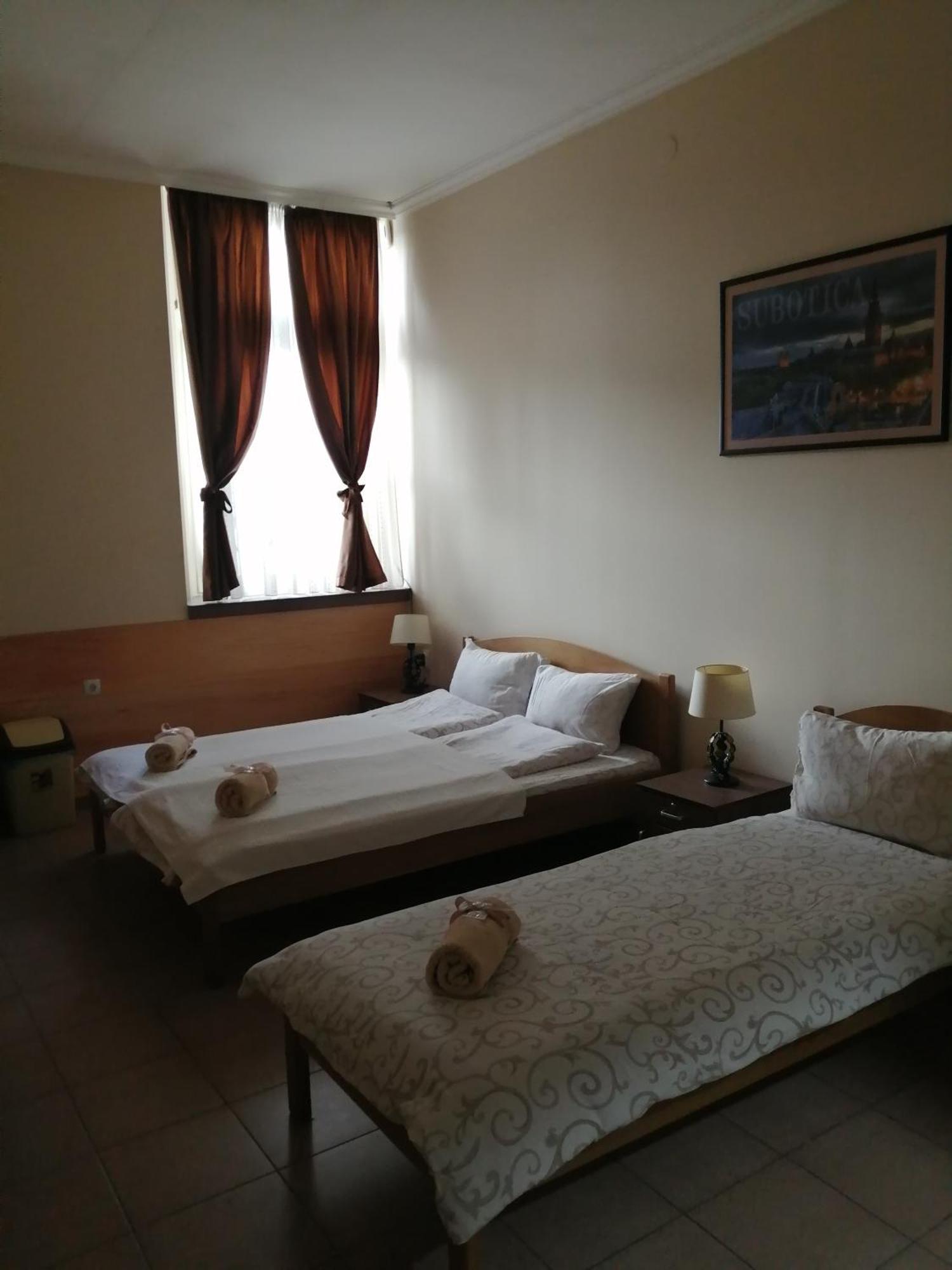 Guest House Best Food Subotica Kamer foto